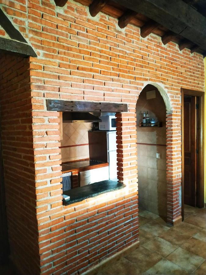 Casa Rural La Villa 米兰达德尔卡斯塔尼亚尔 外观 照片